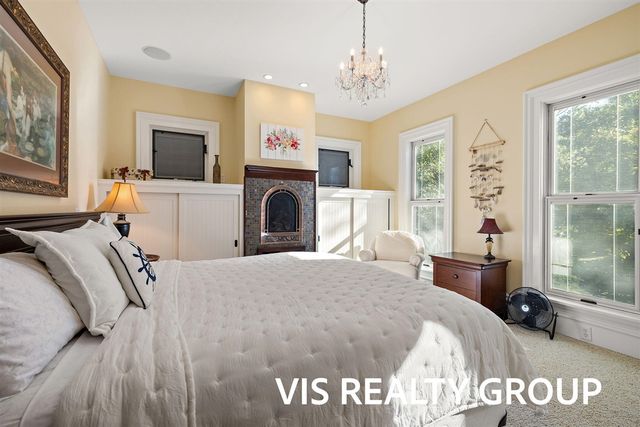 415 Howard Avenue, Grand Haven, MI 49417