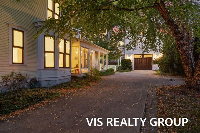 415 Howard Avenue, Grand Haven, MI 49417