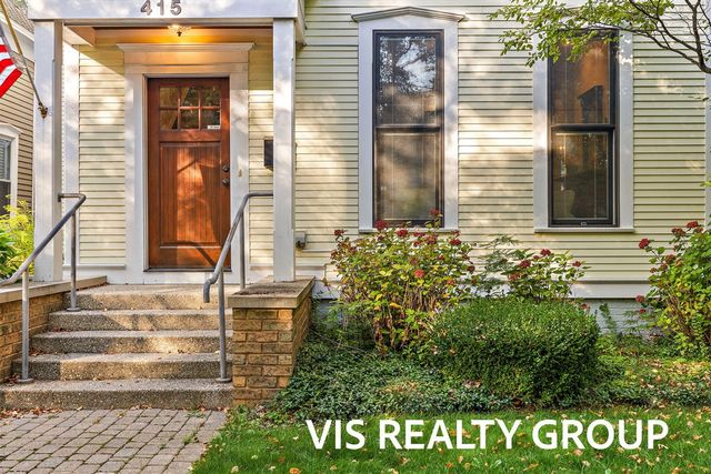 415 Howard Avenue, Grand Haven, MI 49417