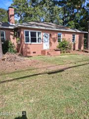 422 Howard Boulevard, Newport, NC 28570