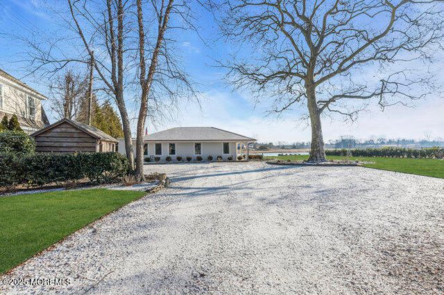 22 Crescent Drive, Brielle, NJ 08730