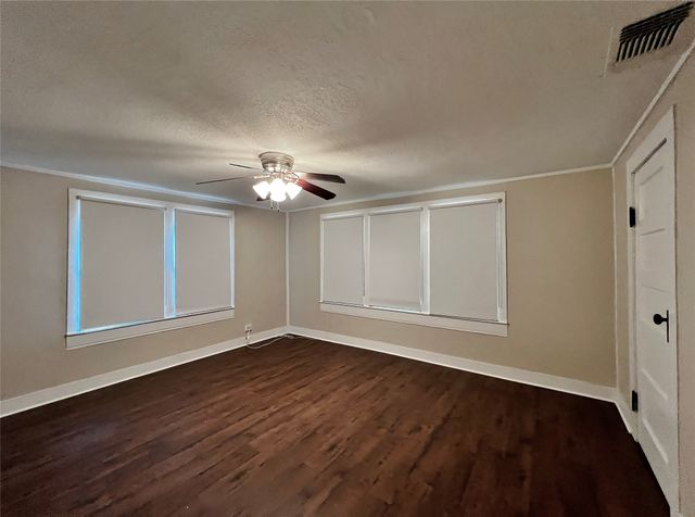 713 Spring Street, Granbury, TX 76048