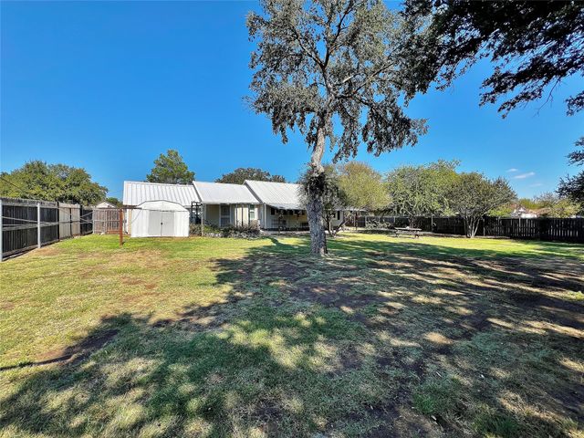 713 Spring Street, Granbury, TX 76048