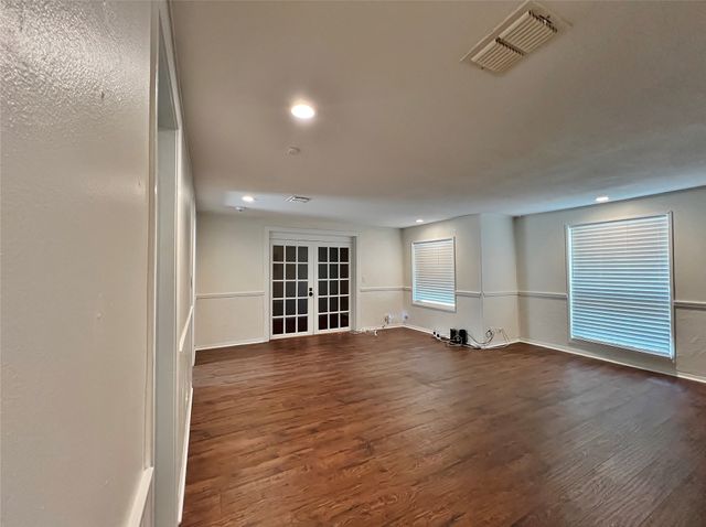713 Spring Street, Granbury, TX 76048