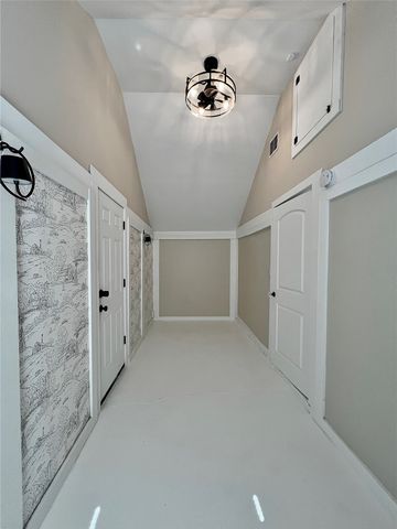 713 Spring Street, Granbury, TX 76048