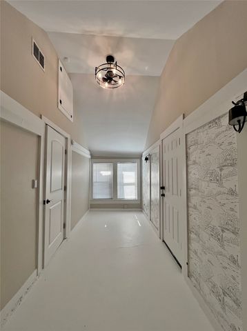 713 Spring Street, Granbury, TX 76048