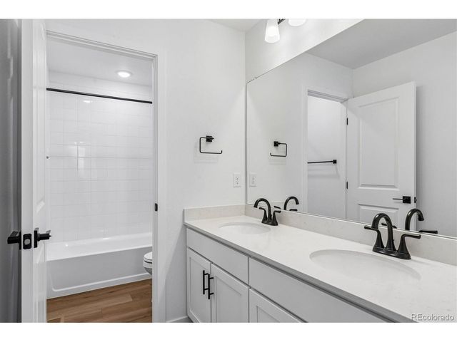 9156 Hayden Peak St, Englewood, CO 80112