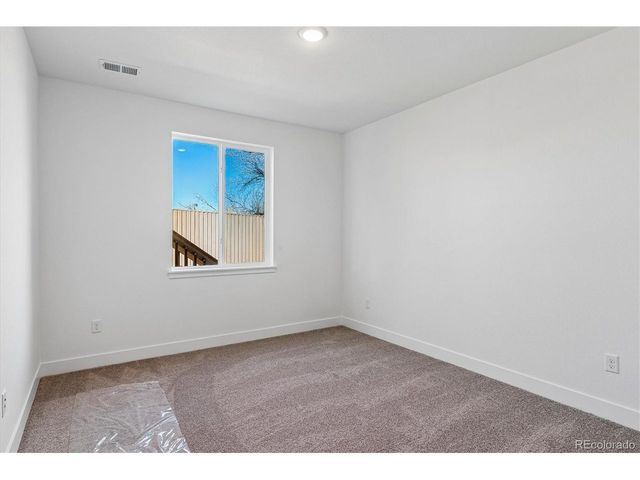 9156 Hayden Peak St, Englewood, CO 80112