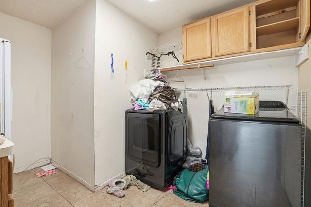 2707 Woodsboro Drive, Spring, TX 77388