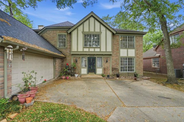 2707 Woodsboro Drive, Spring, TX 77388