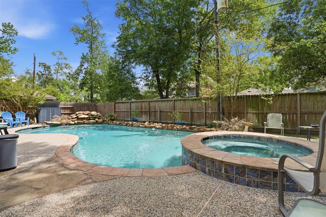 2707 Woodsboro Drive, Spring, TX 77388