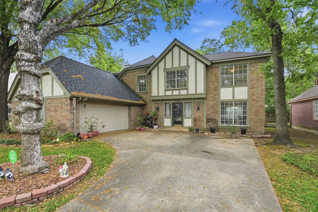 2707 Woodsboro Drive, Spring, TX 77388