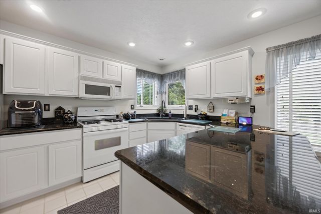 2903 E Daniel Street, Bloomington, IN 47401