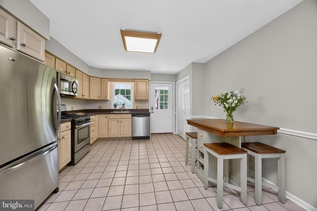311 HILLENDALE RD, Avondale, PA 19311