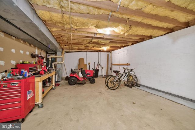 311 HILLENDALE RD, Avondale, PA 19311
