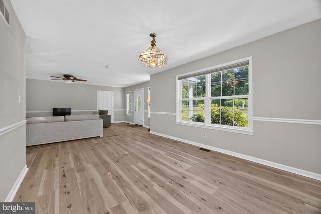 311 HILLENDALE RD, Avondale, PA 19311