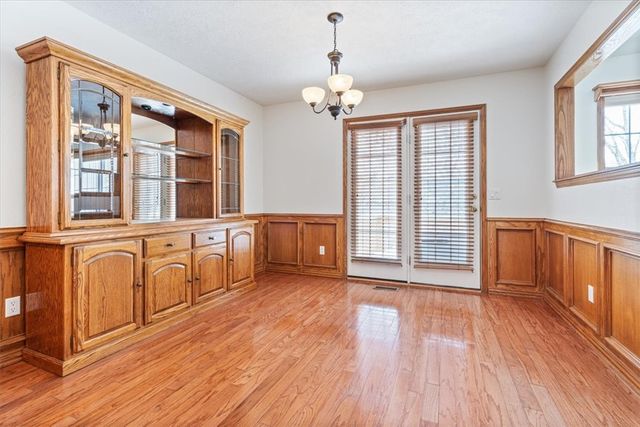 43 S Hills Loop, Holiday Island, AR 72631