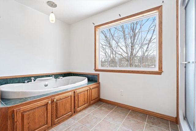 43 S Hills Loop, Holiday Island, AR 72631