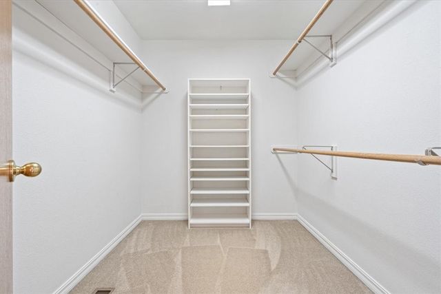 43 S Hills Loop, Holiday Island, AR 72631