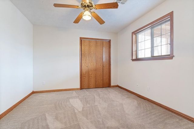 43 S Hills Loop, Holiday Island, AR 72631