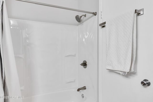 1703 Commons Drive 3, East Brunswick, NJ 08816