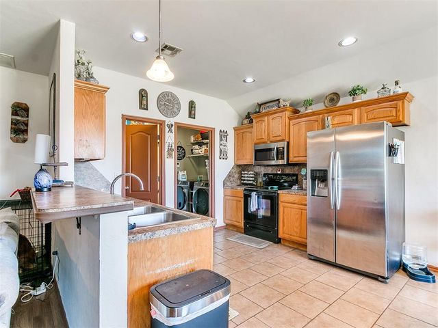 8013 Chumley Lane, Oklahoma City, OK 73135