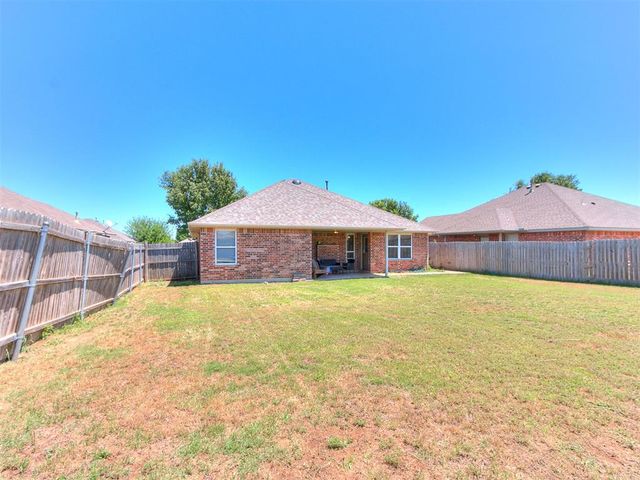 8013 Chumley Lane, Oklahoma City, OK 73135