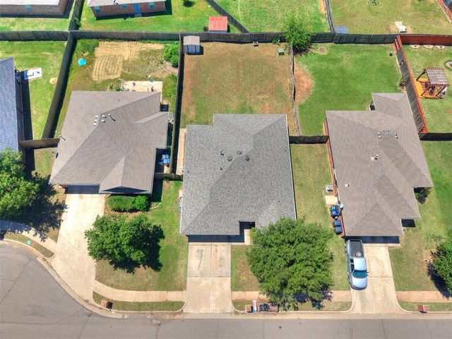 8013 Chumley Lane, Oklahoma City, OK 73135