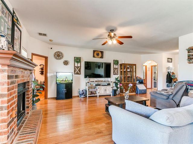8013 Chumley Lane, Oklahoma City, OK 73135