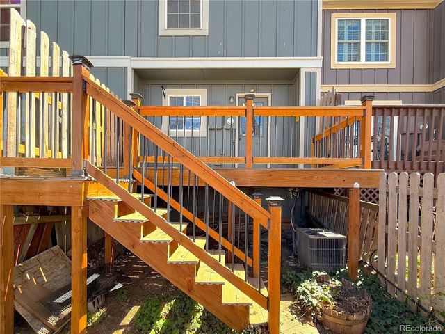 8215 S Fillmore Cir, Littleton, CO 80122