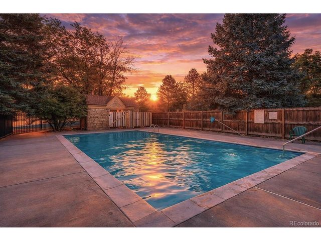 8215 S Fillmore Cir, Littleton, CO 80122