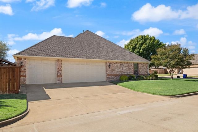 836 Sabine Trail, Mansfield, TX 76063