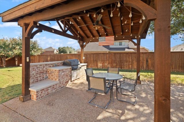 836 Sabine Trail, Mansfield, TX 76063