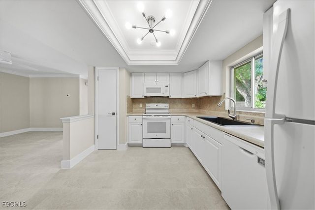 5826 Algiers ST, Fort Myers, FL 33919