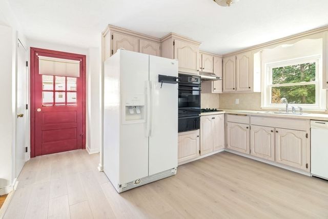 16 Wedgemere 16, Boston, MA 02132