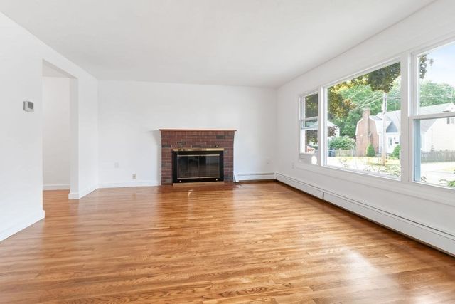 16 Wedgemere 16, Boston, MA 02132