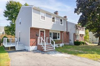 16 Wedgemere 16, Boston, MA 02132