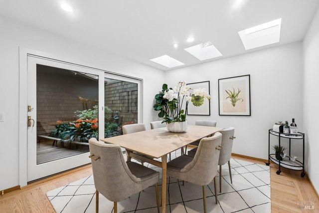 42 Underhill Rd, Mill Valley, CA 94941