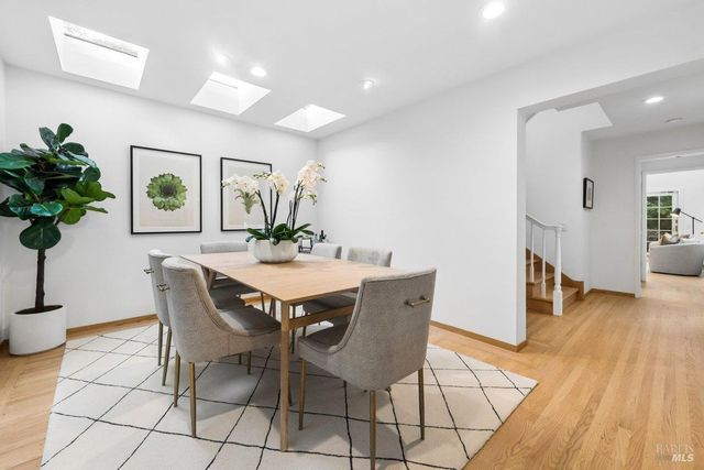 42 Underhill Rd, Mill Valley, CA 94941