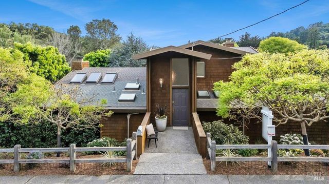 42 Underhill Rd, Mill Valley, CA 94941