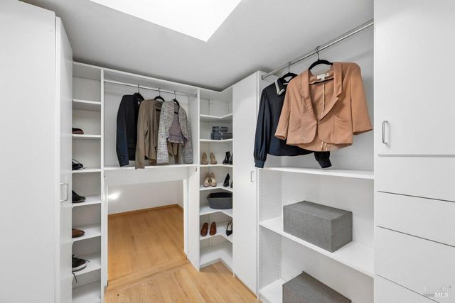 42 Underhill Rd, Mill Valley, CA 94941