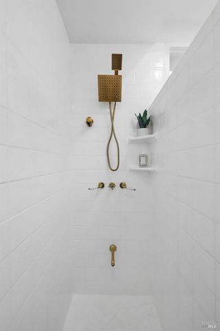 42 Underhill Rd, Mill Valley, CA 94941