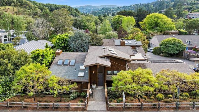 42 Underhill Rd, Mill Valley, CA 94941
