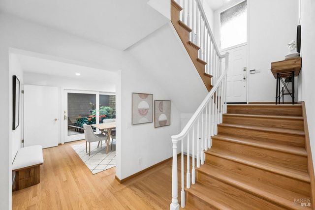 42 Underhill Rd, Mill Valley, CA 94941