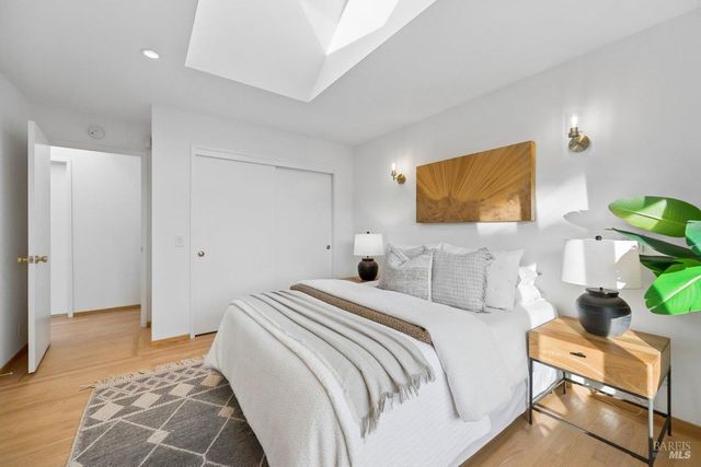 42 Underhill Rd, Mill Valley, CA 94941