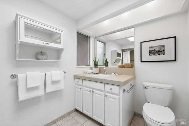 42 Underhill Rd, Mill Valley, CA 94941