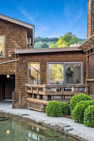 42 Underhill Rd, Mill Valley, CA 94941