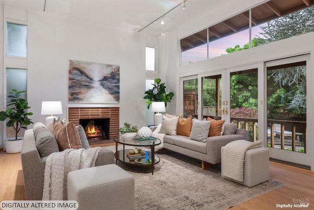 42 Underhill Rd, Mill Valley, CA 94941