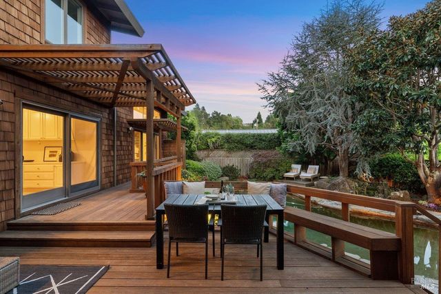 42 Underhill Rd, Mill Valley, CA 94941