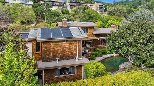 42 Underhill Rd, Mill Valley, CA 94941